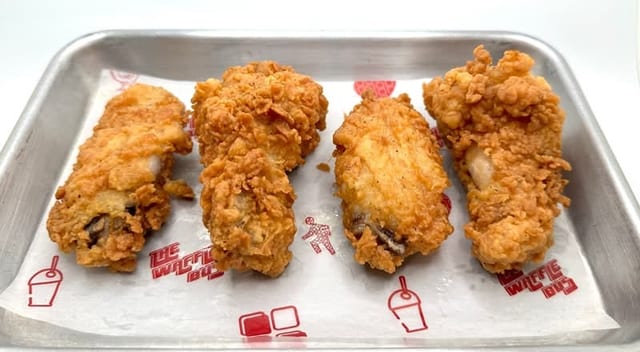 4 Nashville Hot Wings Only.
