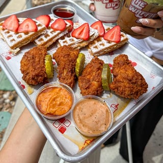 Nashville Hot Wings and Waffle